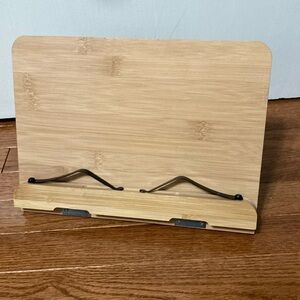 Adjustable Bamboo Book/Tablet  Stand